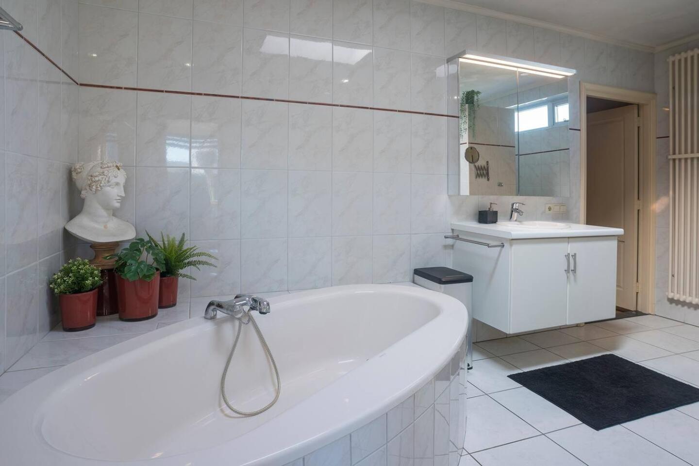 Xxl House With Free Parking & 3 Bedrooms Tilburg Zewnętrze zdjęcie